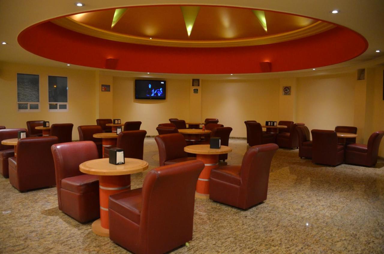 Hotel&villas Plaza Del Rey - Solo Adultos Hotel Naucalpan de Juárez
